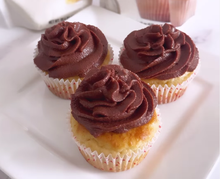 The Perfect No Sugar Chocolate Buttercream Frosting (with allulose and monk fruit!)